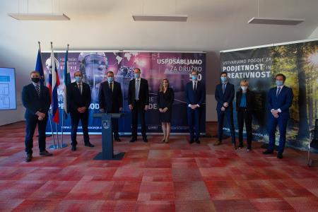Delegacija ministrstva in Občine Kočevje_foto Vasja Marinč